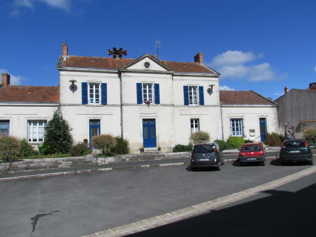 L'Ancien Hôtel de Ville Foussais Exterior foto